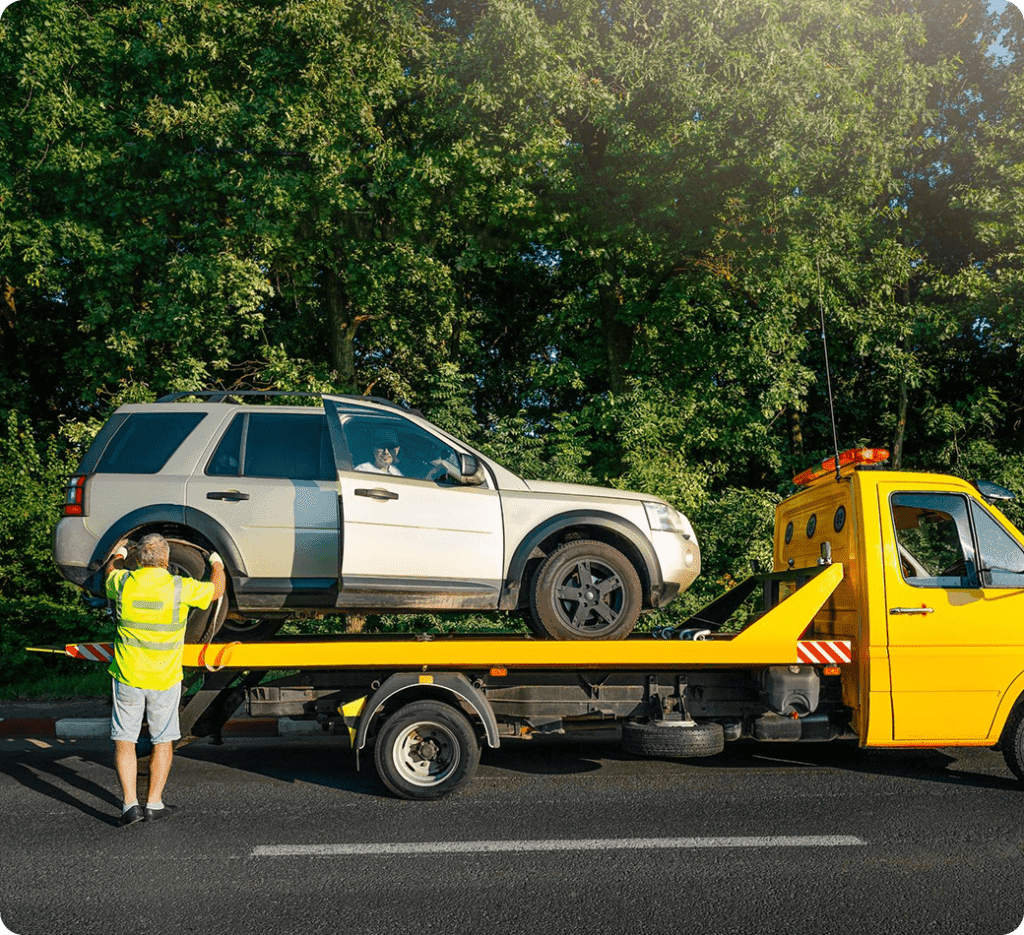Benefits of Towing and Renting a Car​